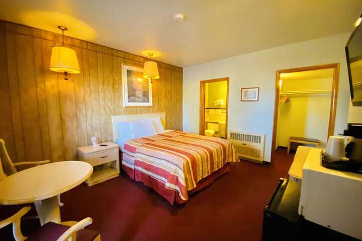 Room 7 of 23