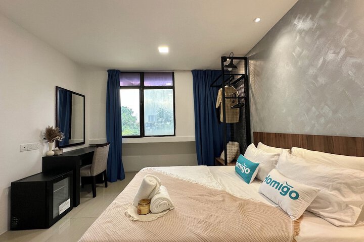 Room 10 of 36