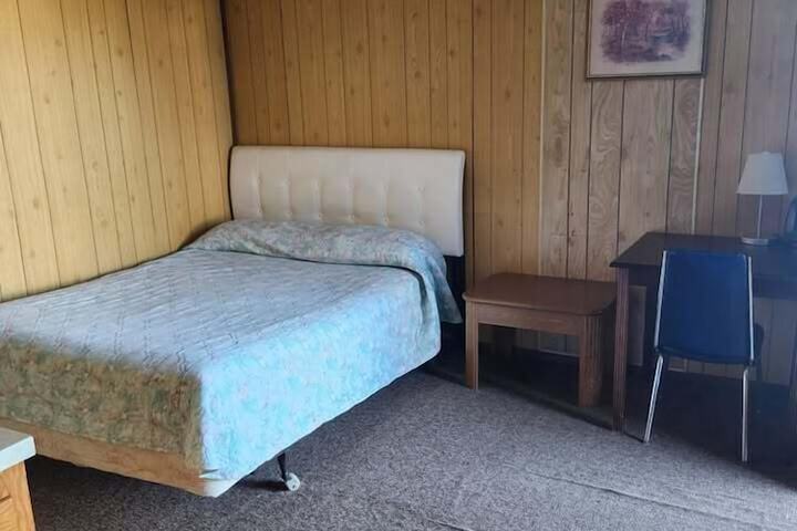 Room 5 of 15