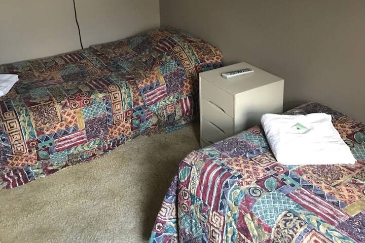 Room 5 of 62