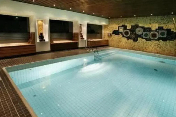 Pool 8 of 16