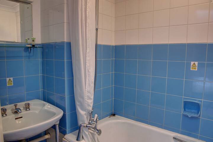 Room 42 of 70