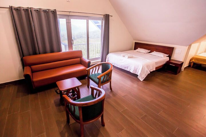 Room 9 of 31