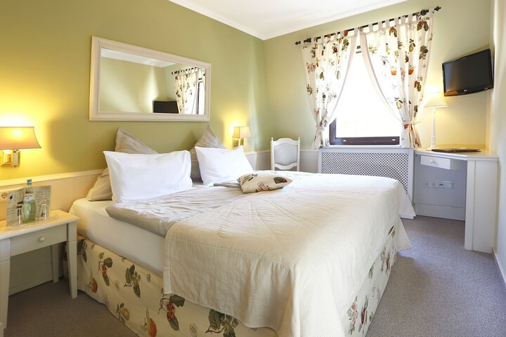 Room 16 of 49