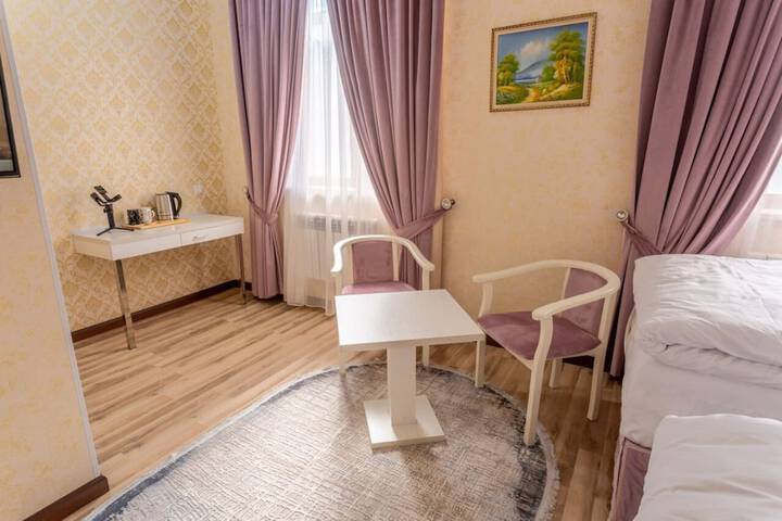 Room 17 of 25