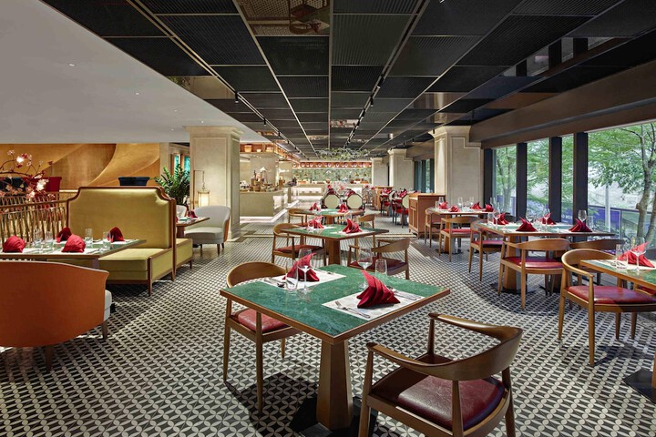 Dining 94 of 144
