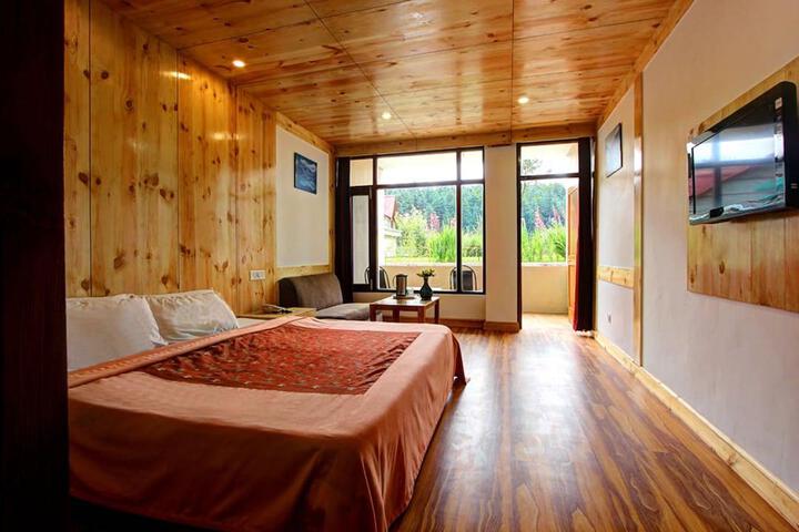 Room 16 of 47