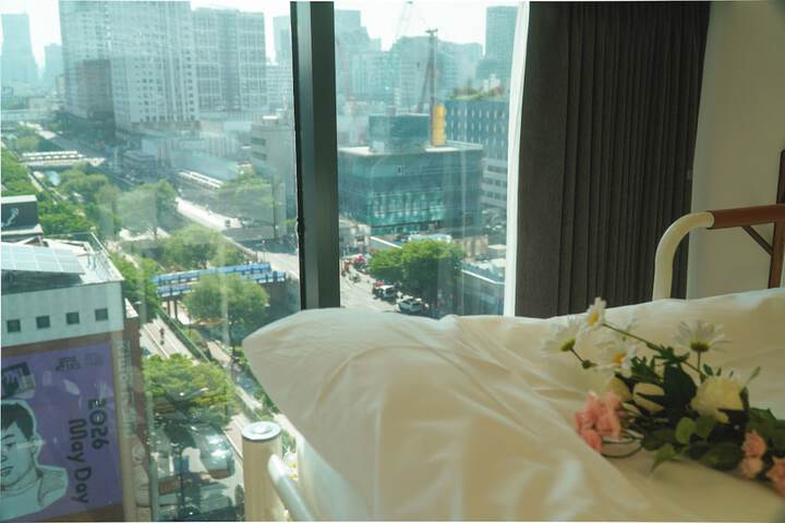 Room 20 of 130