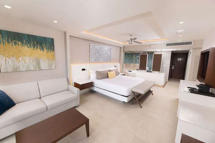 Room 29 of 213
