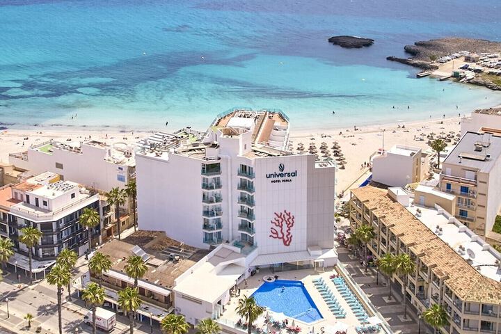 Universal Hotel Perla