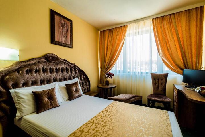 Suite Photo