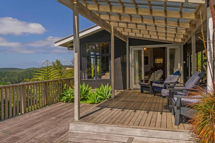 Hahei Hideaway - Hahei Holiday Home