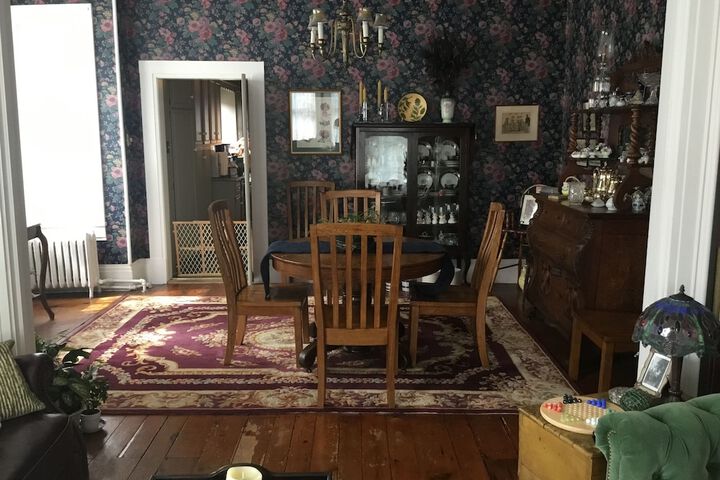 Room 25 of 47