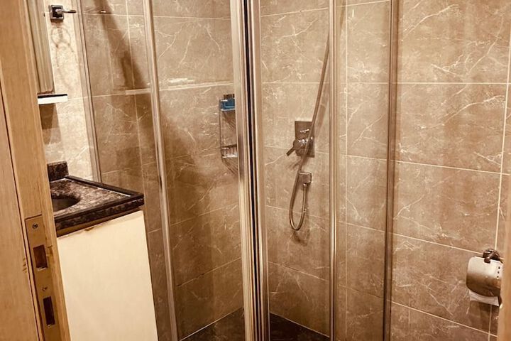 Clean Restrooms