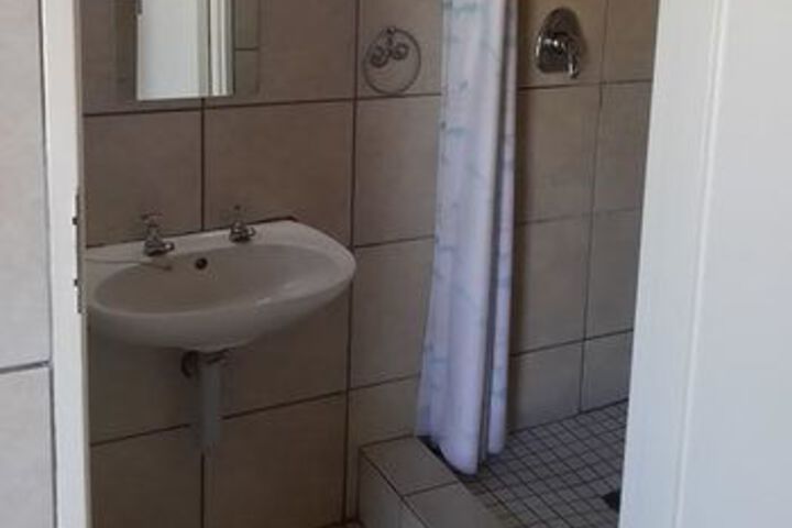 Room 8 of 48
