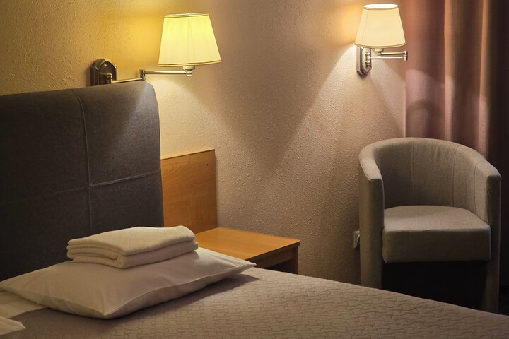 Room 34 of 71