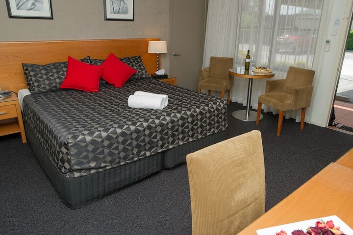 Room 3 of 18