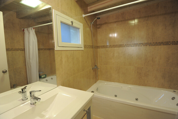 Room 3 of 7
