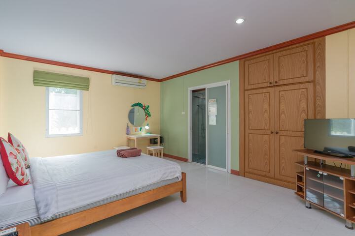 Room 4 of 45