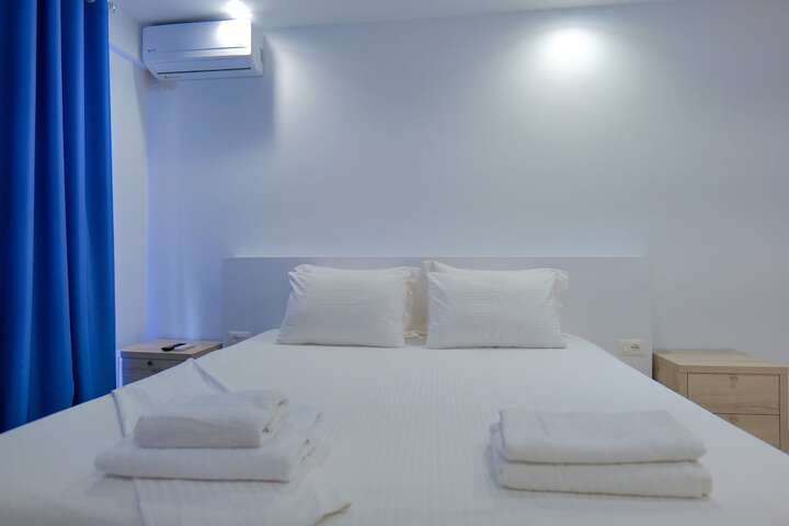 Room 10 of 57