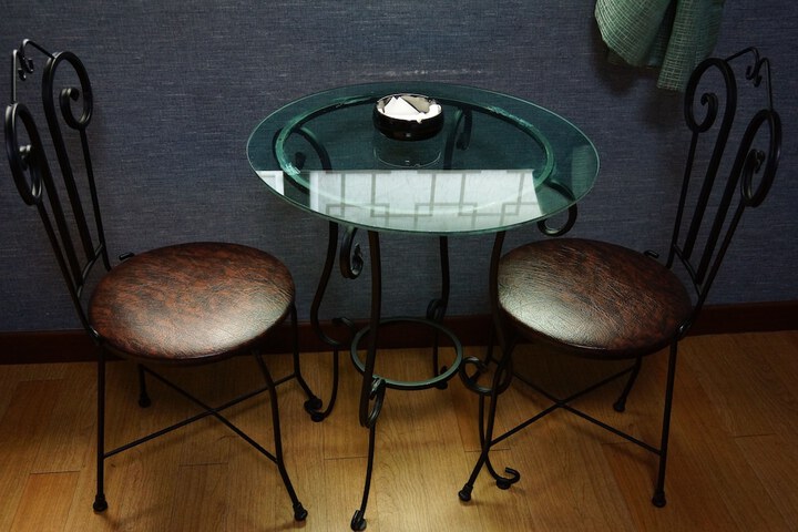 Room 10 of 52