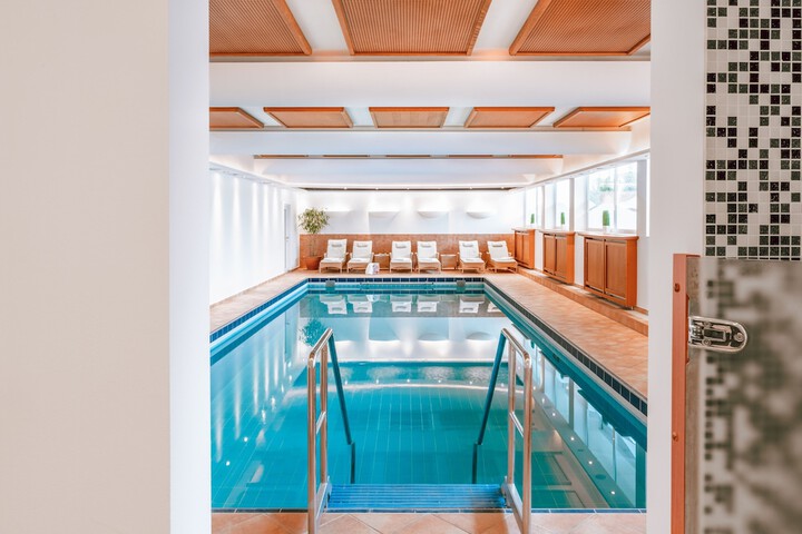 Pool 38 of 63