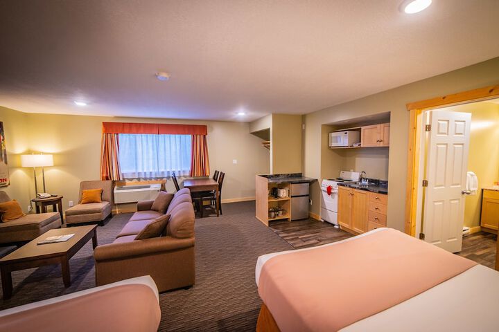 Room 11 of 66
