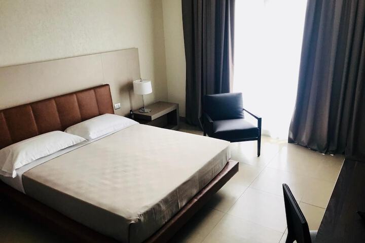 Room 15 of 60