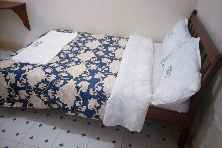 Room 4 of 22