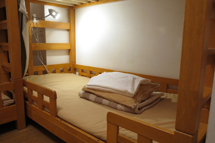 Room 30 of 84