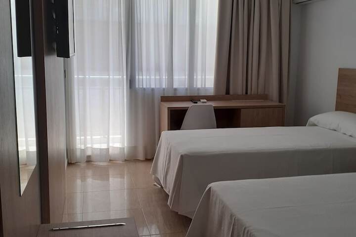 Room 4 of 41