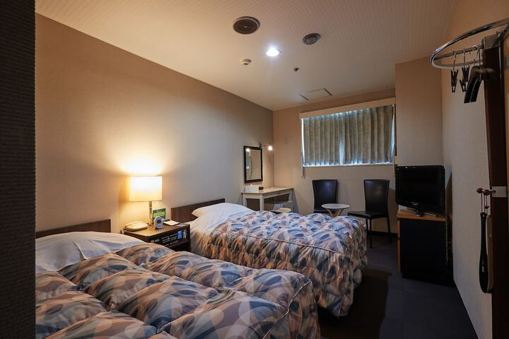 Room 42 of 81
