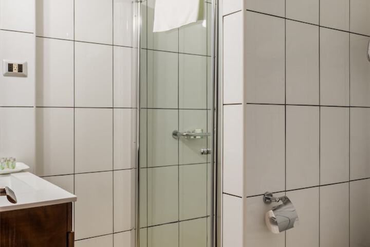 Clean Restrooms