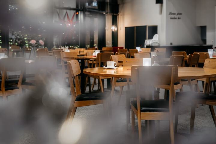 Dining 64 of 77