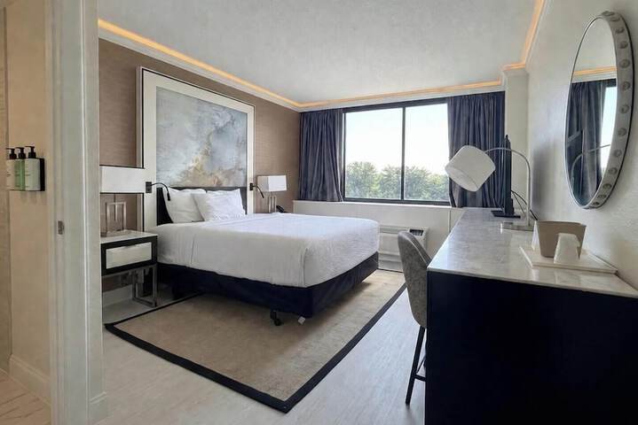 Room 25 of 54