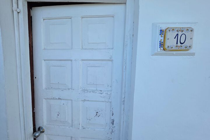 Room 99 of 266