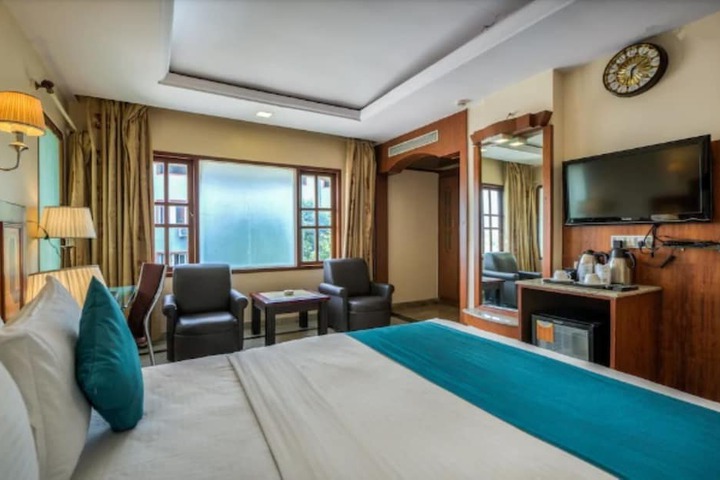 Room 10 of 22