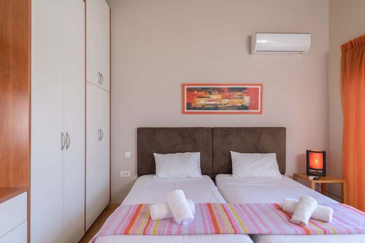 Room 7 of 31