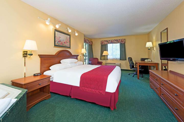 Standard | King Bed (11 of 35)