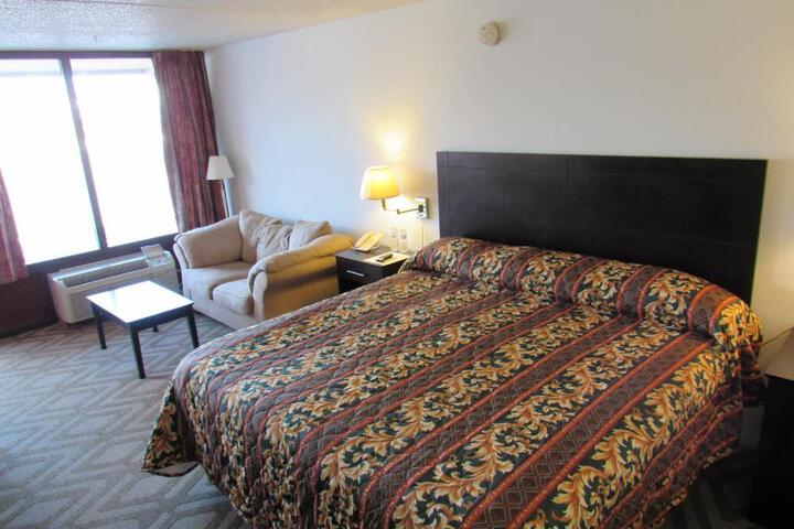 1 King Bed (17 of 20)