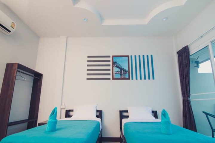Room 2 of 18
