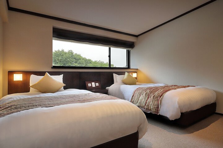 Room 6 of 62