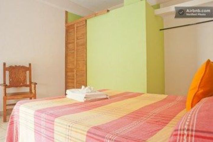 Room 4 of 10