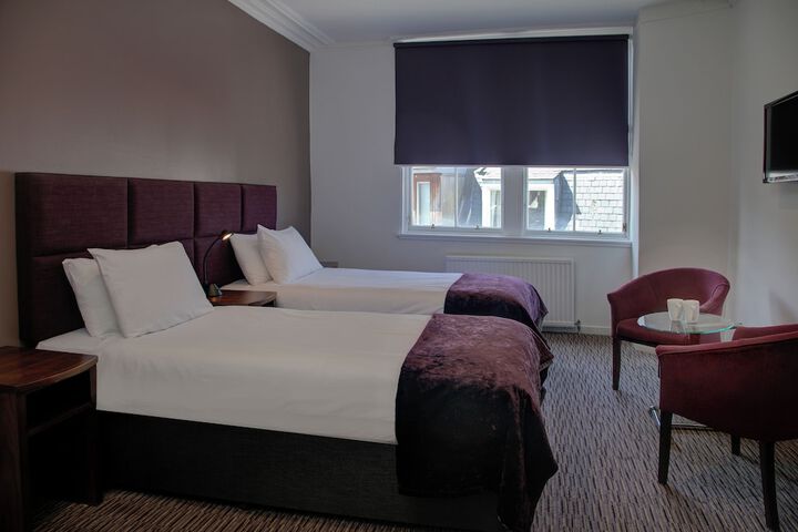 Room 20 of 35