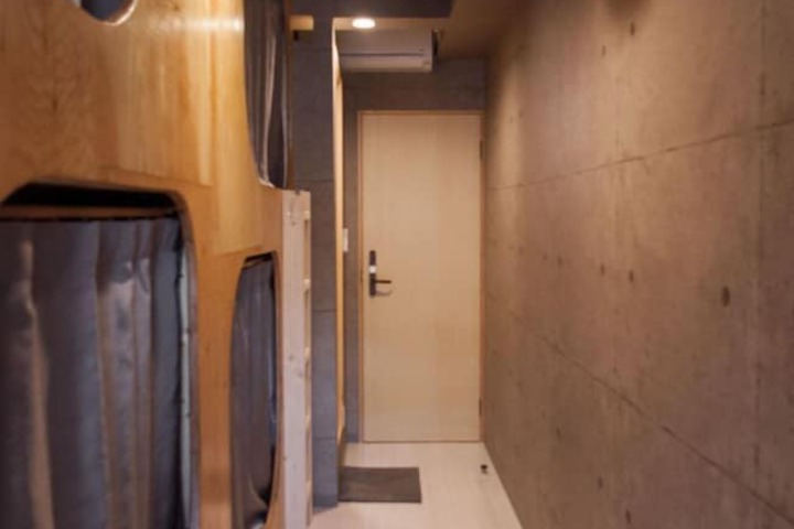 Room 21 of 47