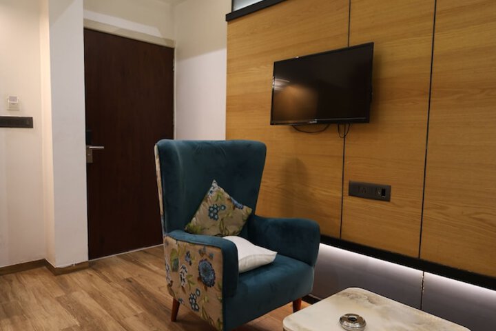 Room 38 of 54