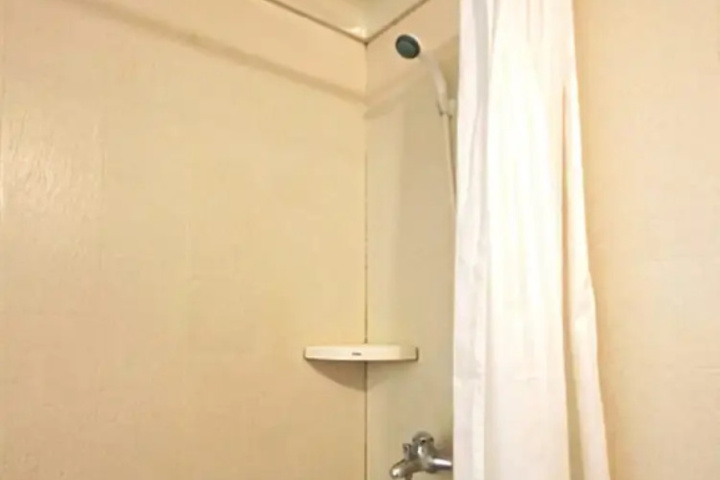 Room 13 of 14