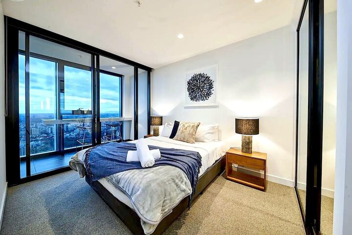 Room 3 of 65