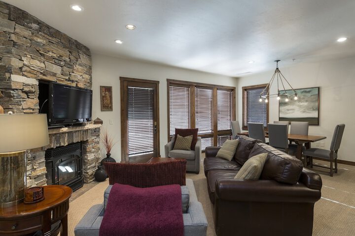 Silver Baron Lodge 2 Condo Bedroom with Spa by Deer Valley Resort in Park City, UT