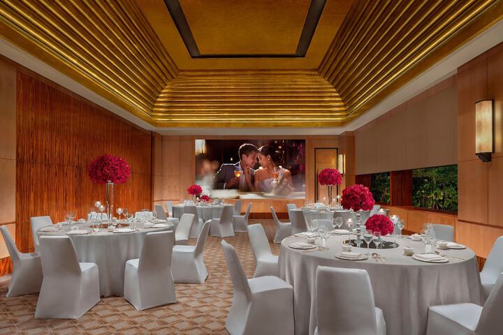 Ballroom/Hall 123 of 146